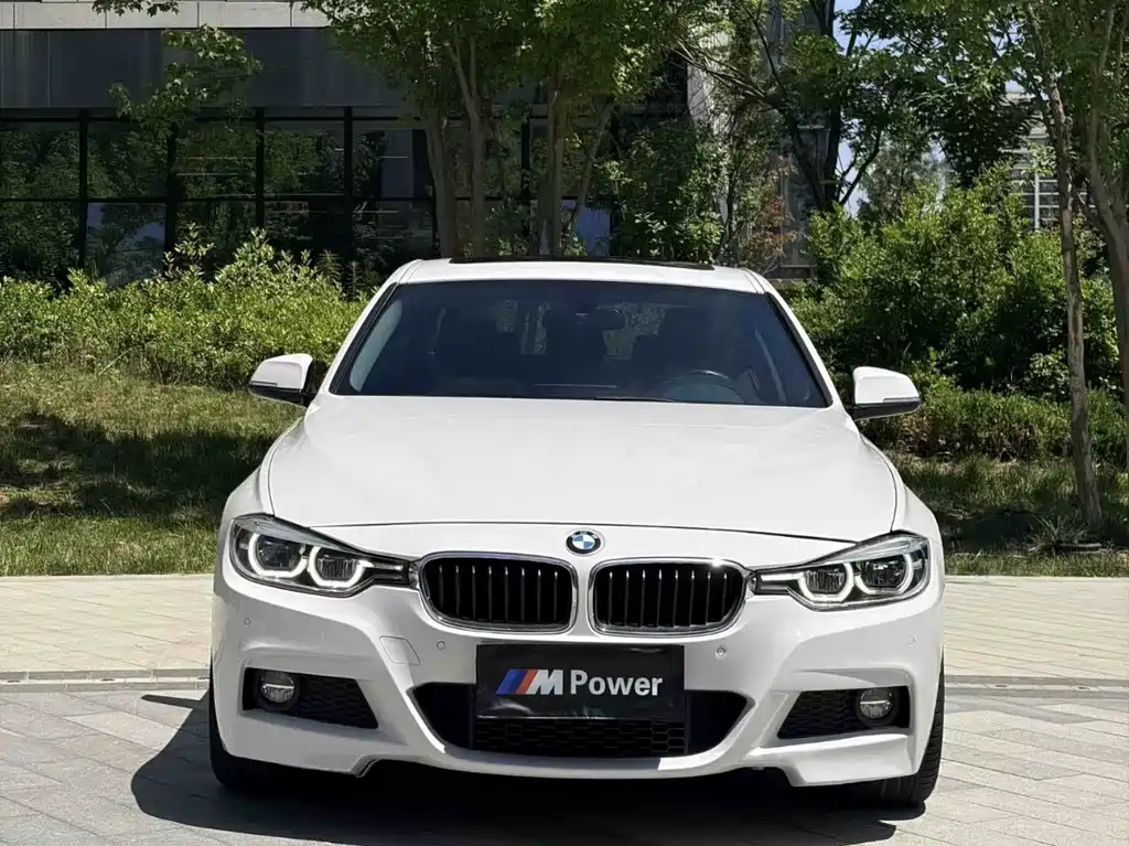 BMW 3 Series 2018 — фото 2
