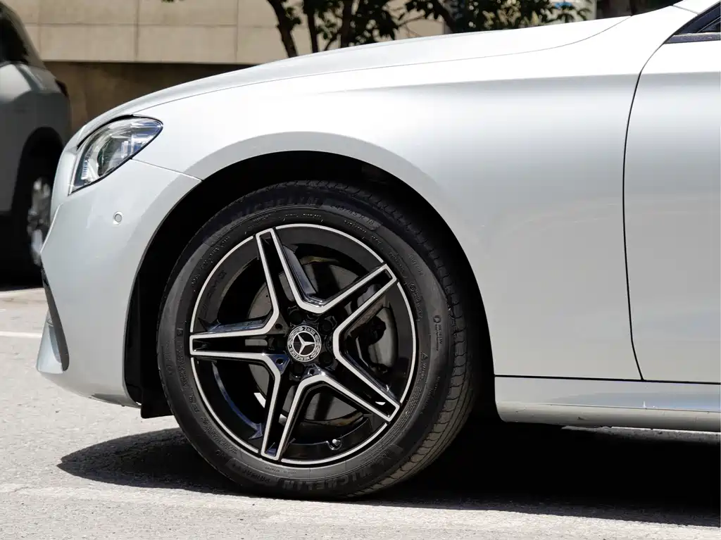 Mercedes-Benz E-Class 2020 — фото 20