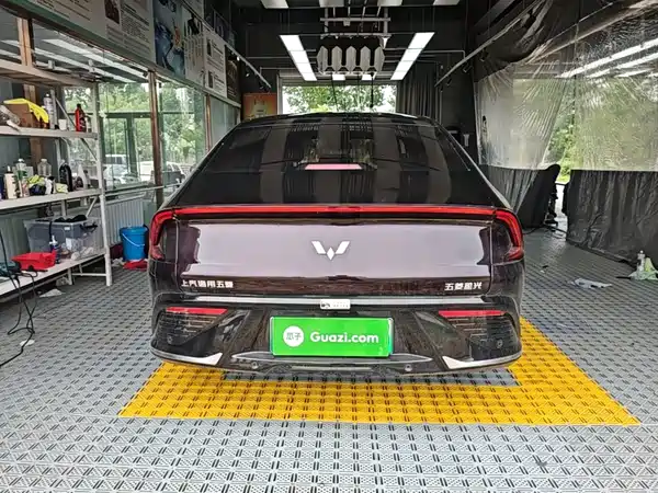 Wuling Starlight 2024