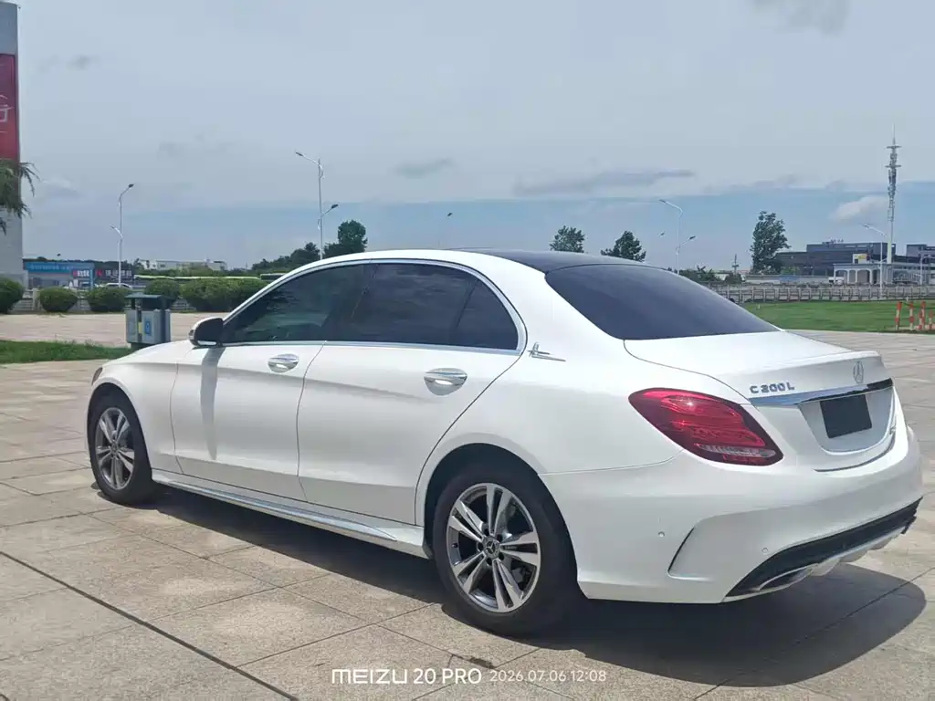 Mercedes-Benz C-Class 2018 — фото 9