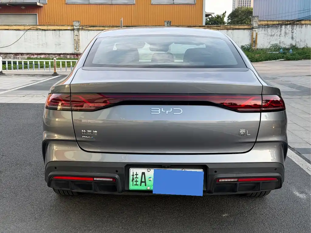 BYD Qin L 2025 — фото 4