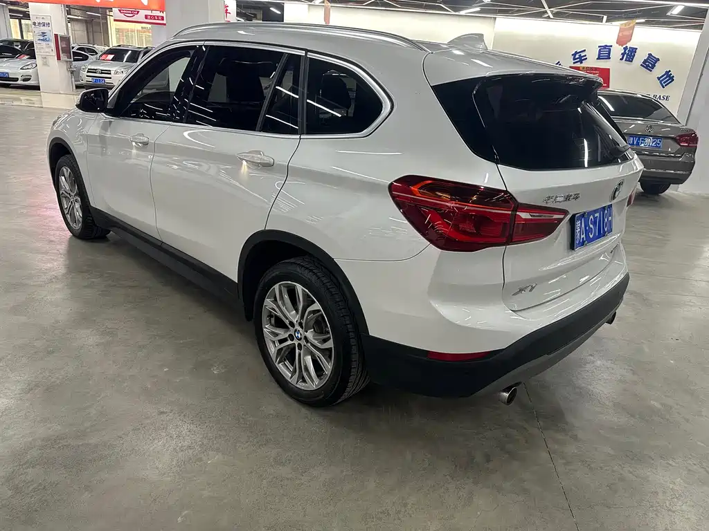 BMW X1 2019 — фото 11