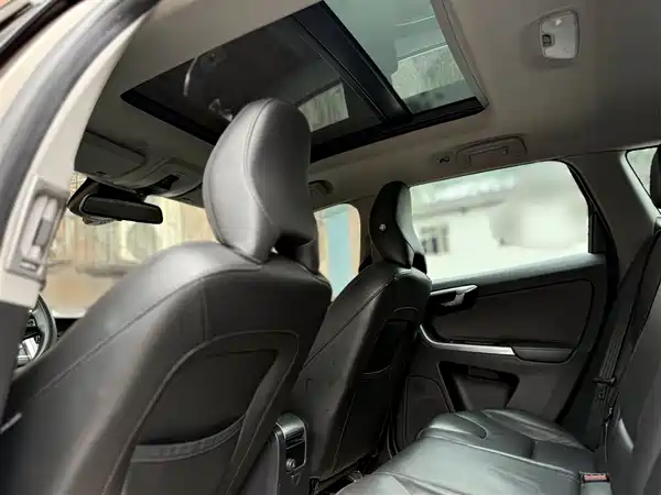 Volvo XC60 2017