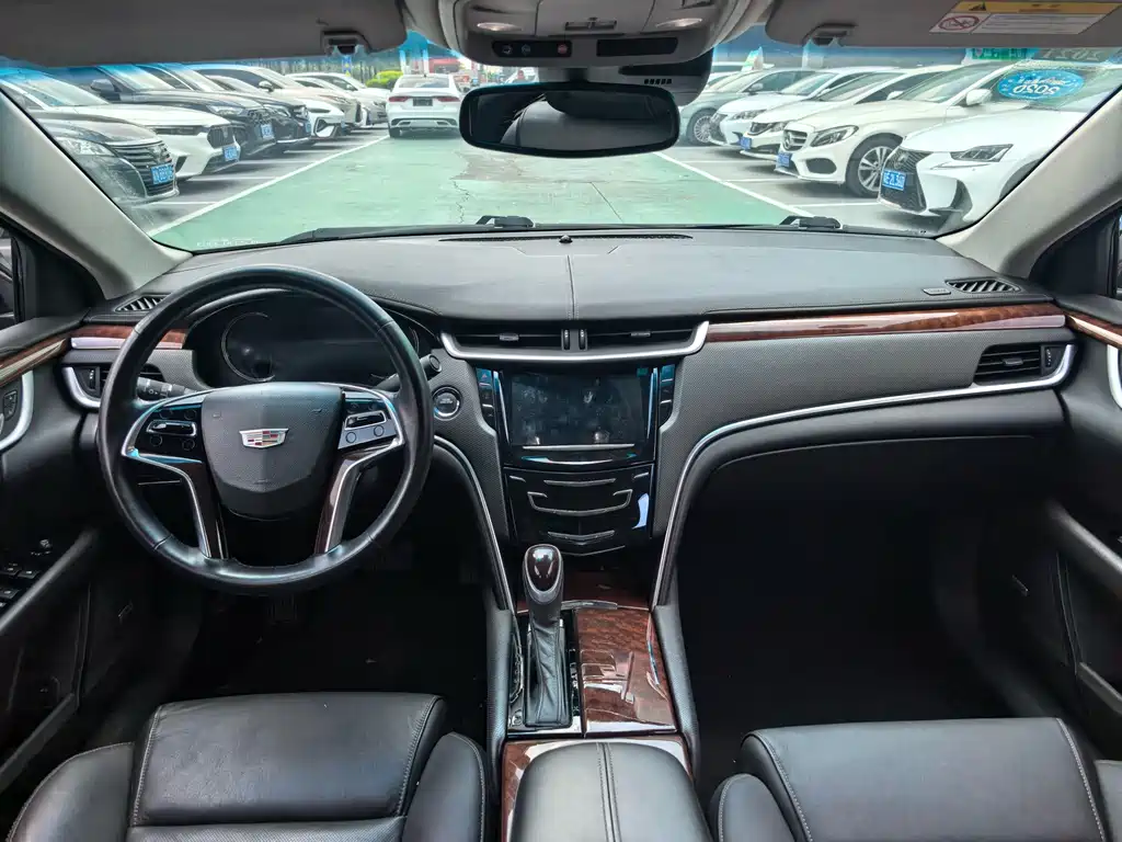 Cadillac XTS 2017 — фото 9