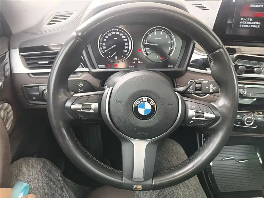 BMW X2 2022 — фото 11