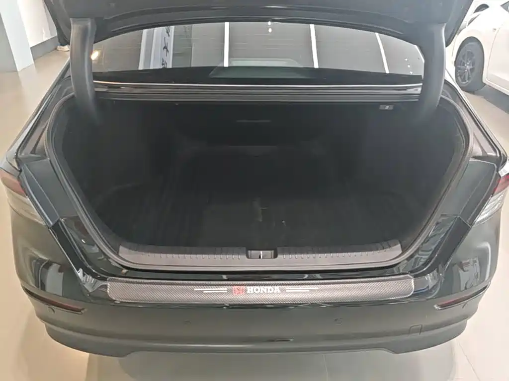 Honda Accord 2025 — фото 19