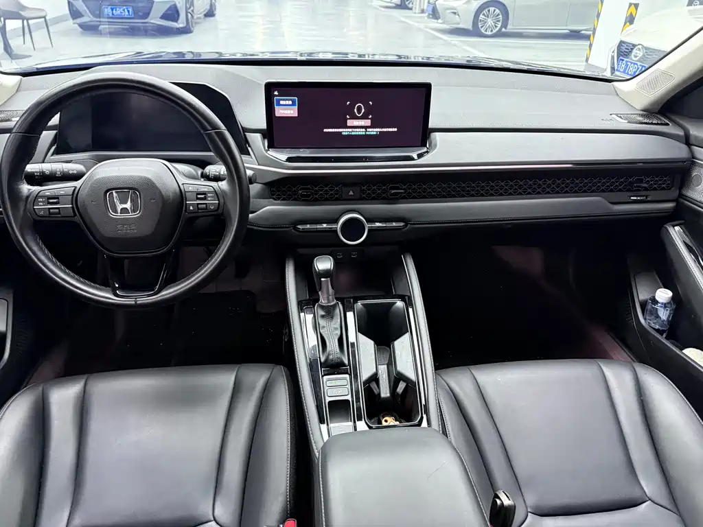 Honda Accord 2024 — фото 12