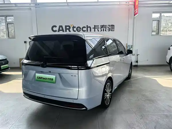 GAC Trumpchi E8 PHEV 2024