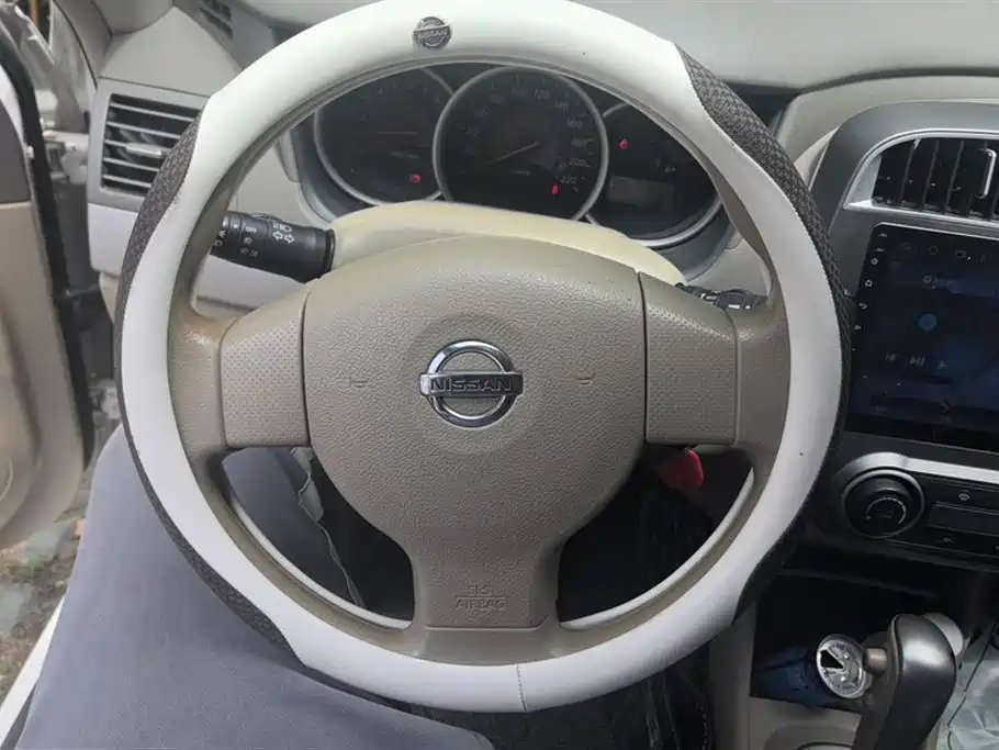 Nissan Sylphy 2017 — фото 15