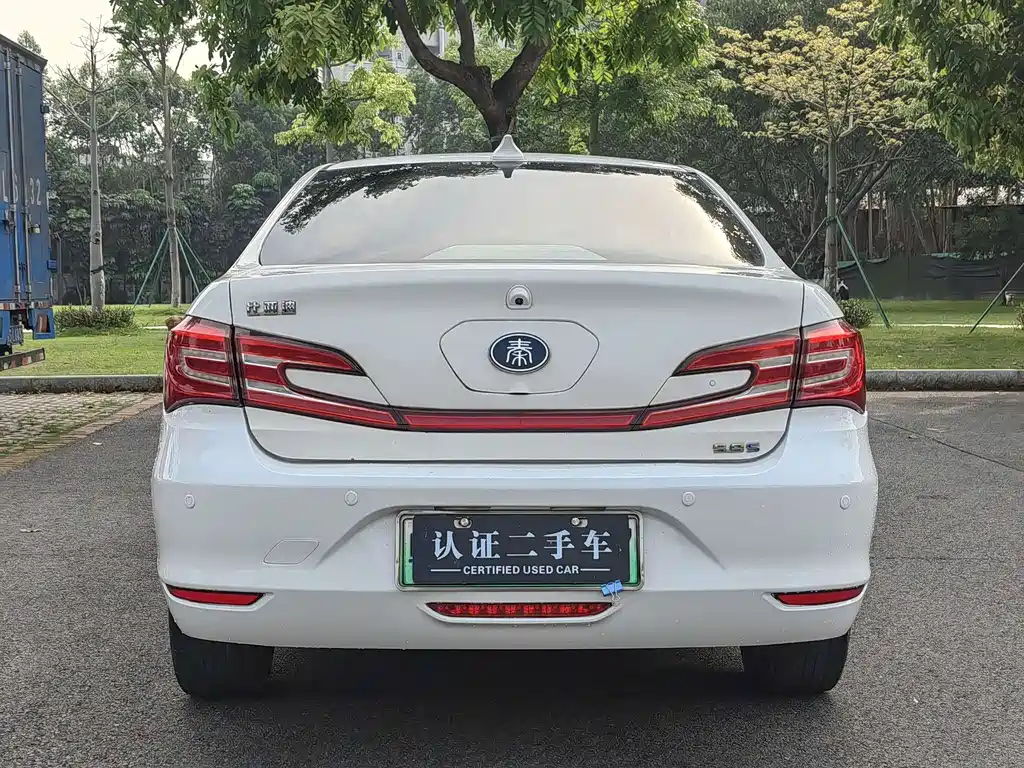 BYD Qin NEV 2018 — фото 5