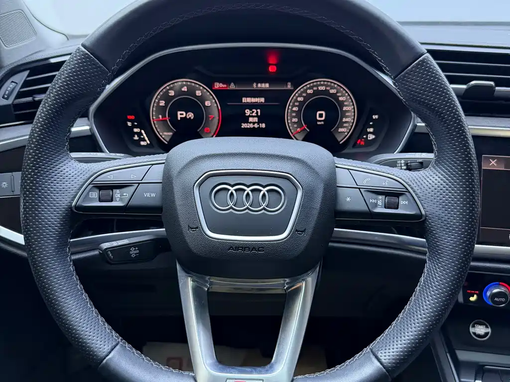 Audi Q3 Sportback 2022 — фото 17