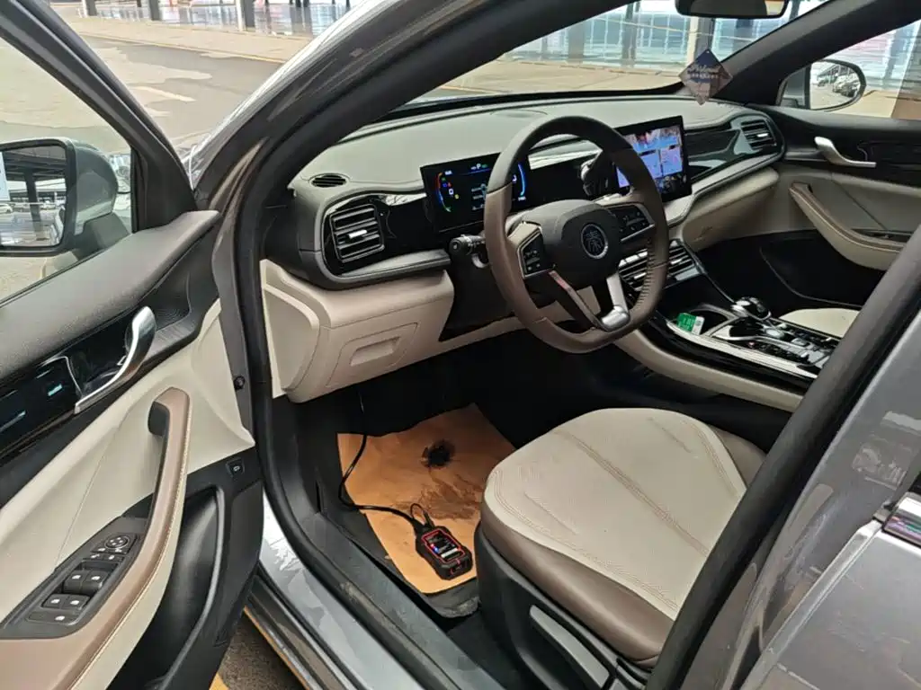 BYD Qin PLUS 2024 — фото 16