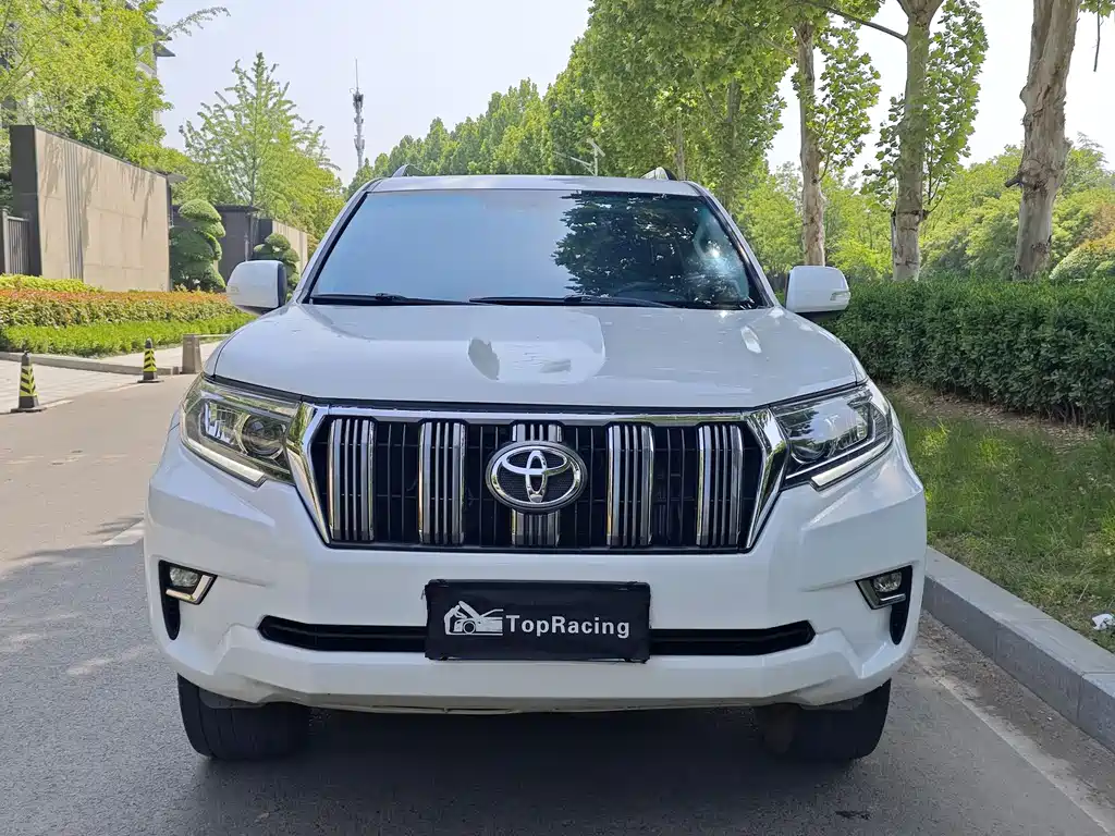 Toyota Prado 2020 — фото 2