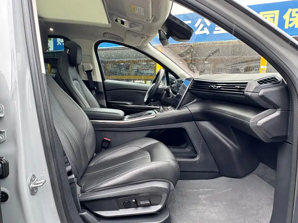 NIO ES6 2020