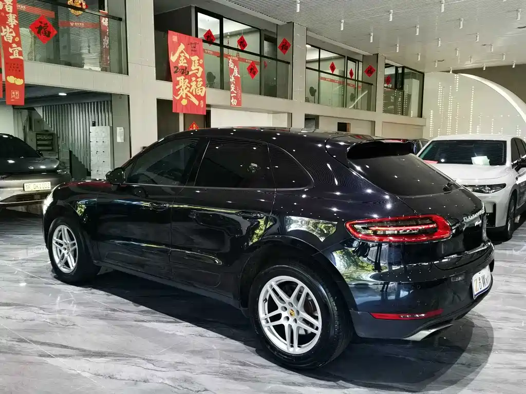 Porsche Macan 2016 — фото 22
