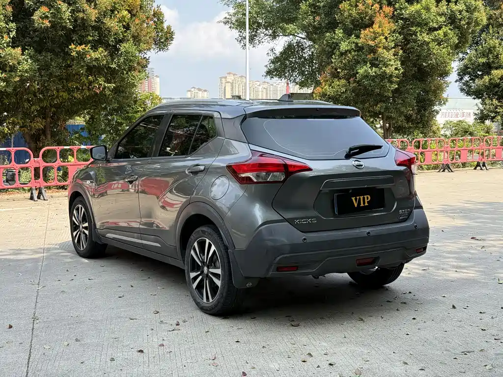 Nissan Kicks 2017 — фото 2