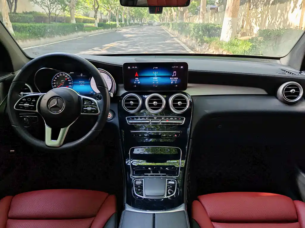Mercedes-Benz GLC 2021 — фото 14
