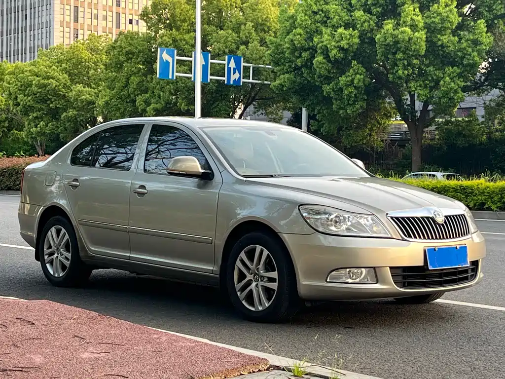 Skoda Octavia 2013 — фото 3