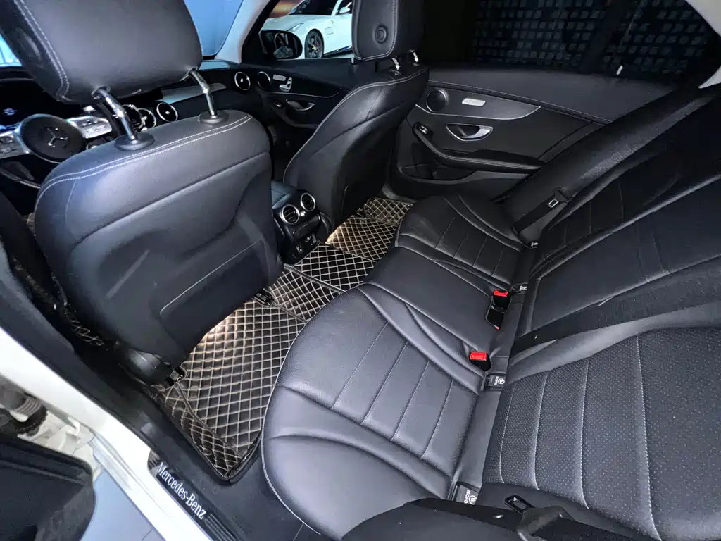 Mercedes-Benz C-Class 2021