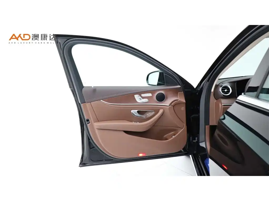 Mercedes-Benz E-Class 2021 — фото 10