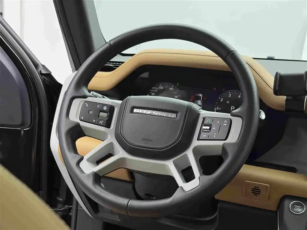 Land Rover Defender 2024 — фото 12