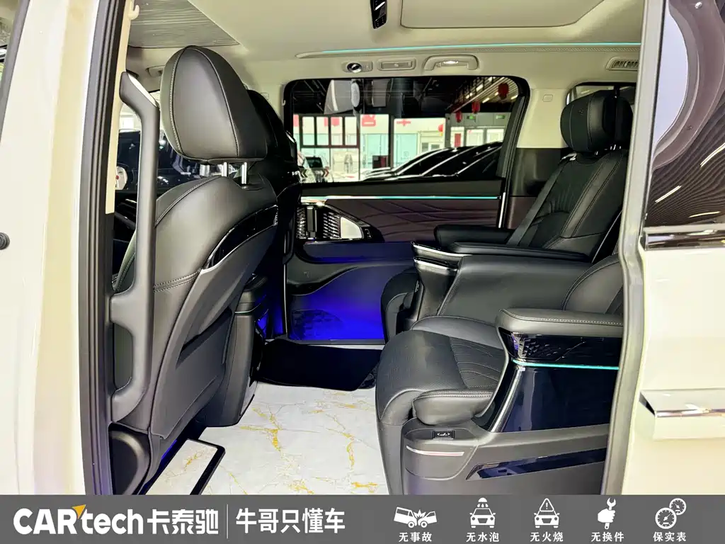 GAC Motor Trumpchi M8 2025 — фото 13