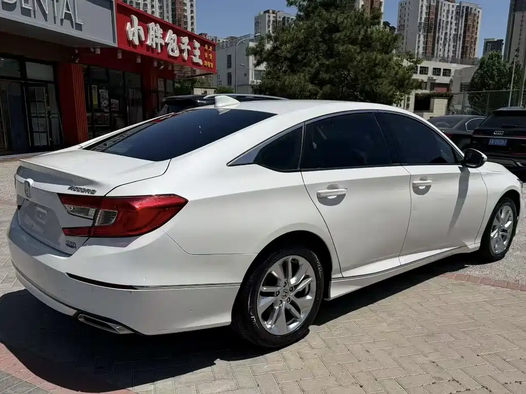 Honda Accord 2019 — фото 4