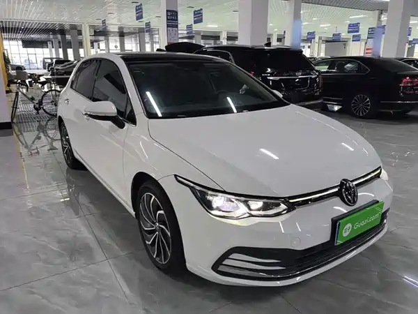 Volkswagen Golf 2023