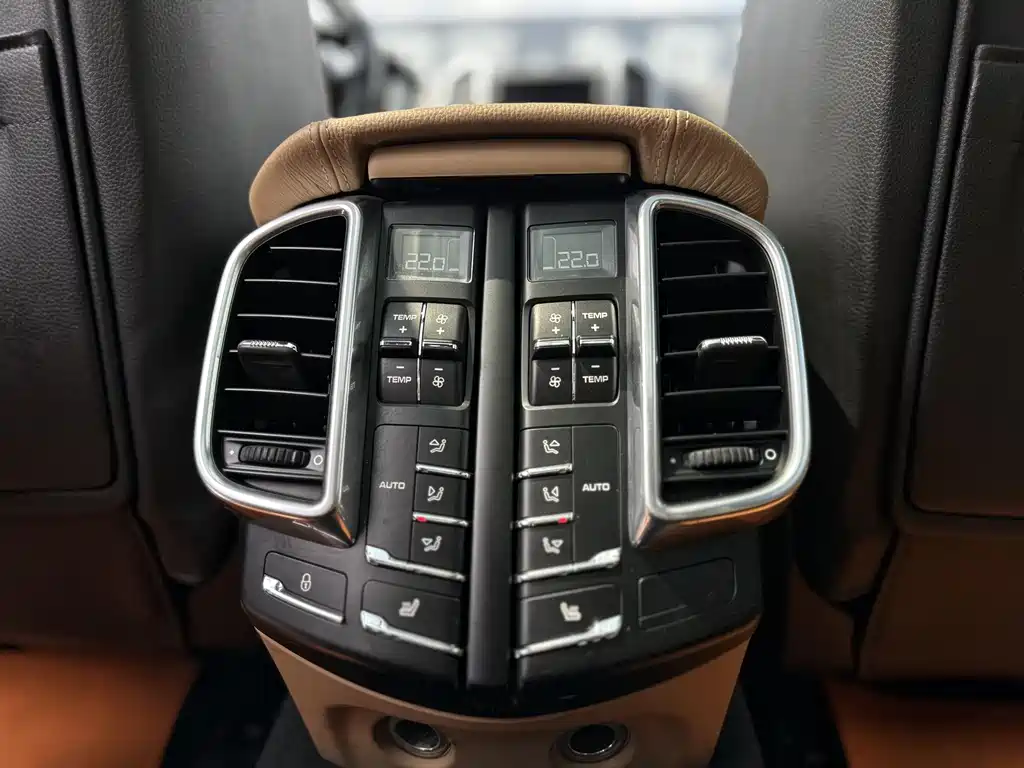 Porsche Cayenne 2014