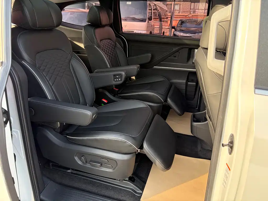 Hyundai Custo 2022 — фото 23