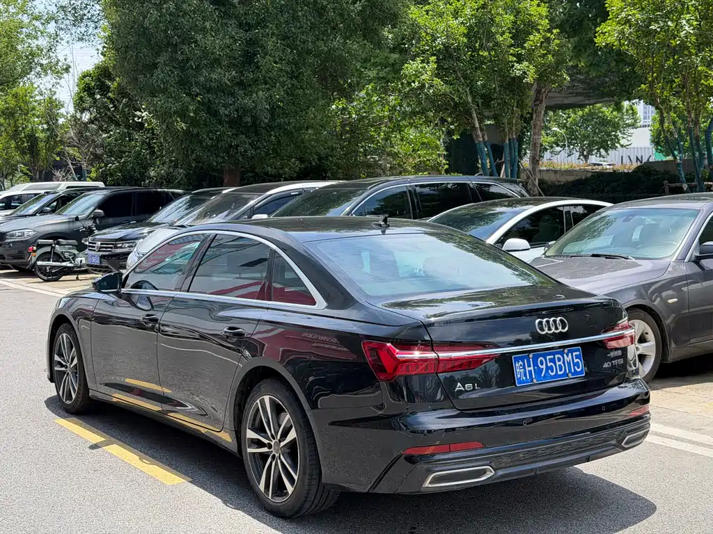 Audi A6L 2022