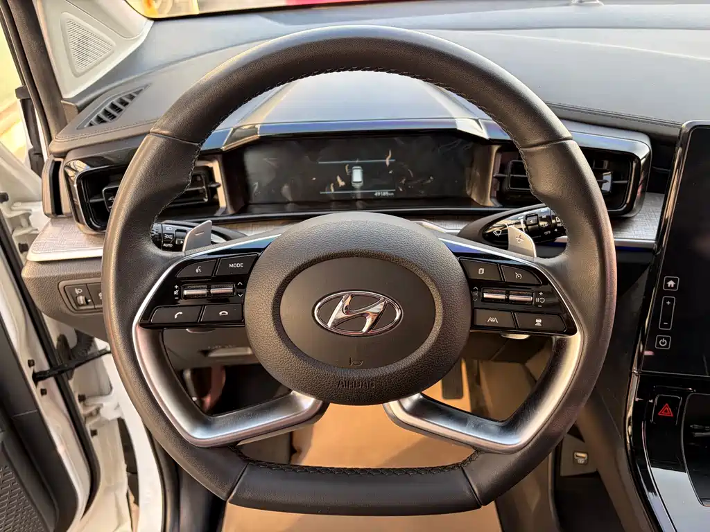 Hyundai Custo 2022 — фото 10