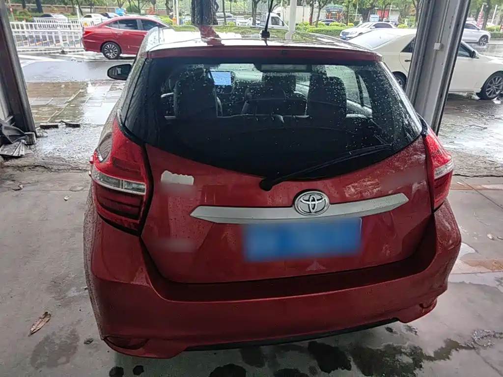 Toyota Yaris L 2016 — фото 6