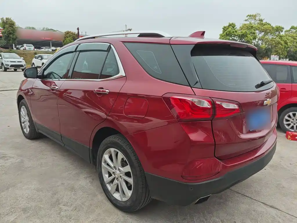 Chevrolet Equinox 2017 — фото 23
