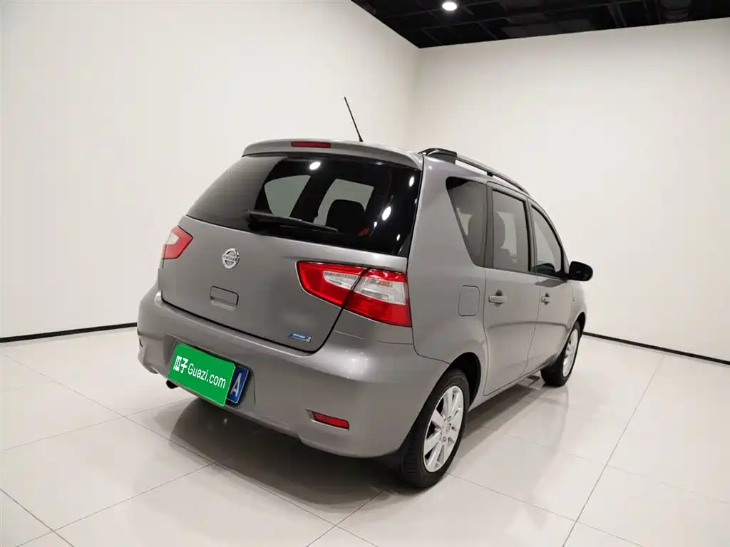 Nissan Livina 2014 — фото 4