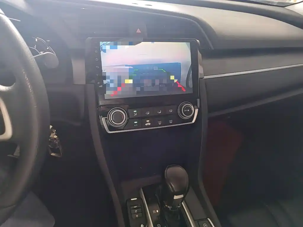 Honda Civic 2018 — фото 13