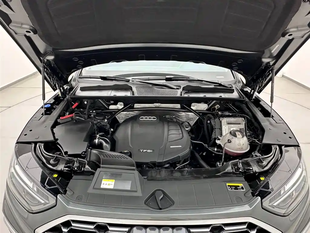 Audi Q5L 2022 — фото 25