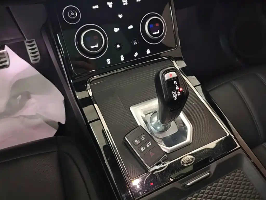 Land Rover Evoque 2020 — фото 14