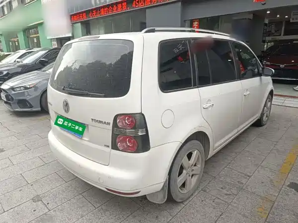 Volkswagen Touran 2013