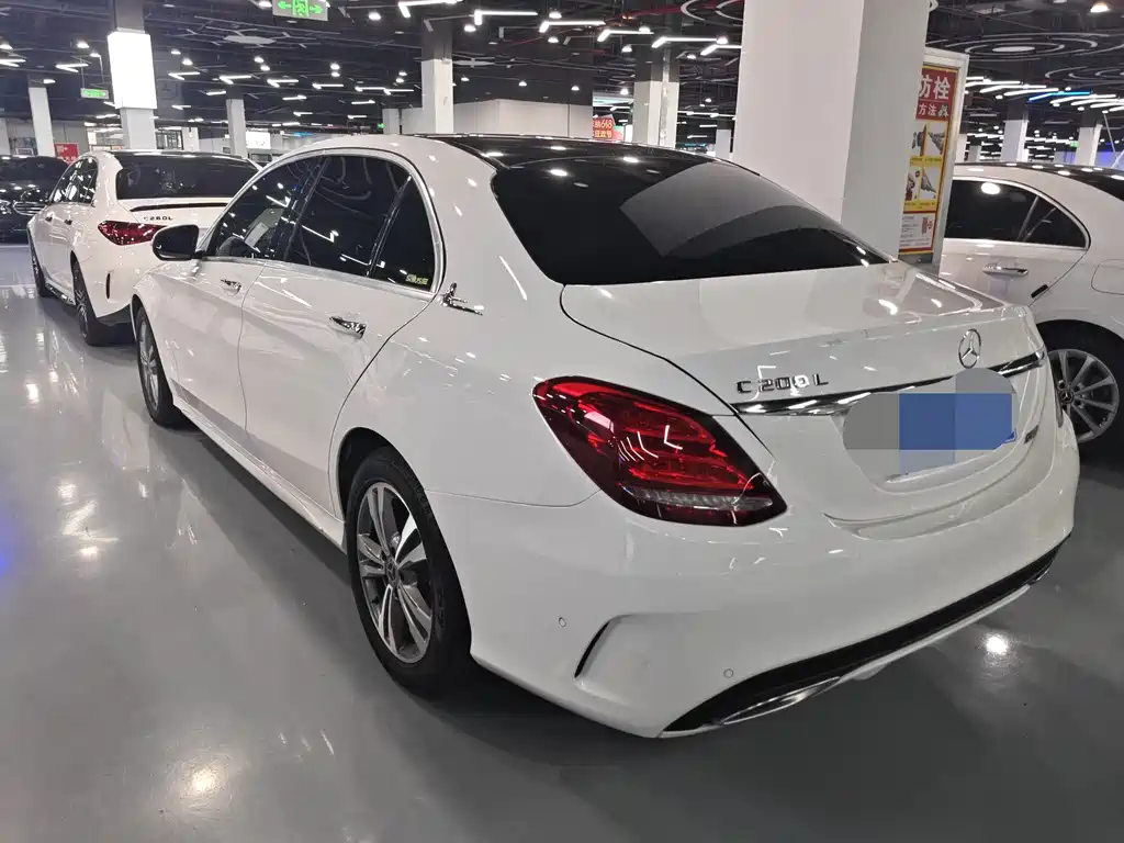 Mercedes-Benz C-Class 2018 — фото 14