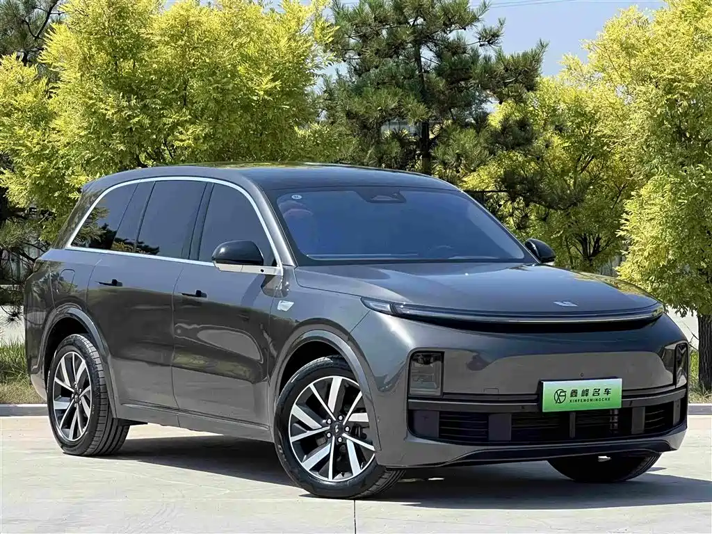 Li Auto Li L8 2024