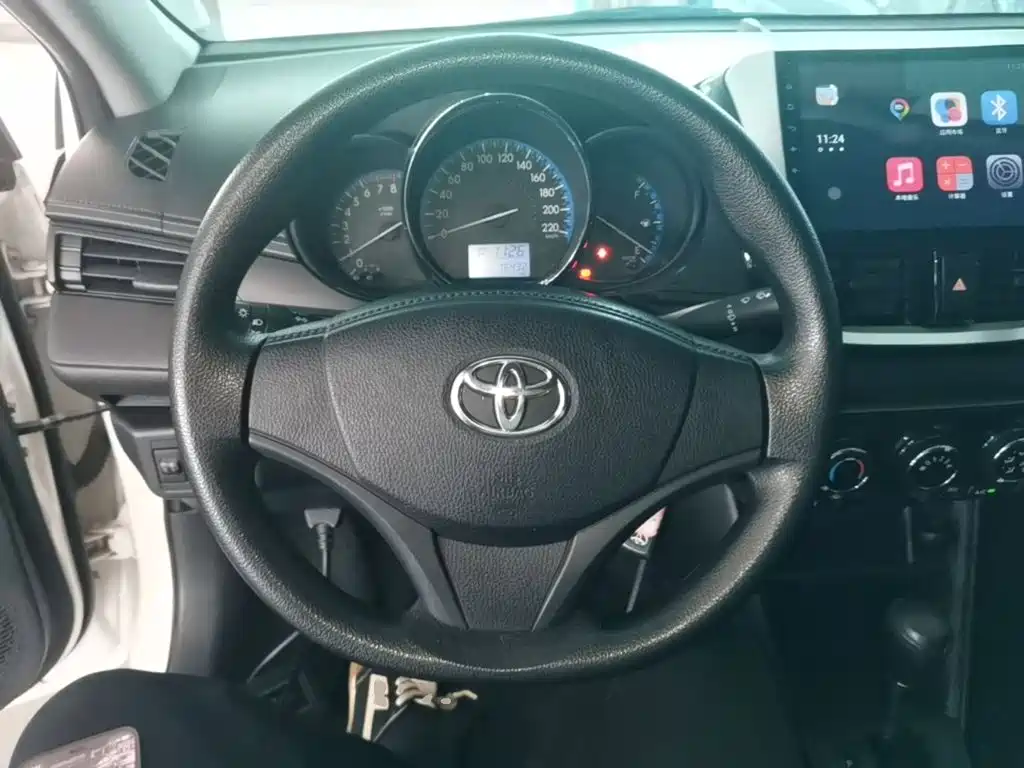 Toyota Vios 2017 — фото 11