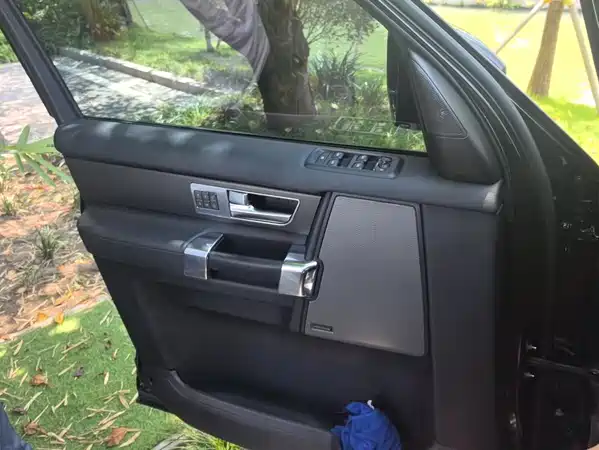 Land Rover Discovery 2016