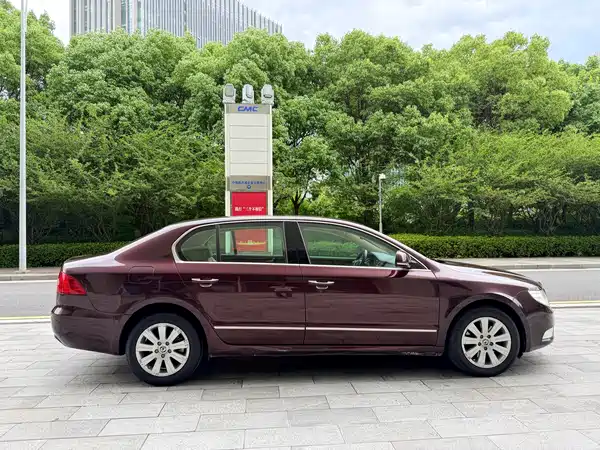 Skoda Superb 2013
