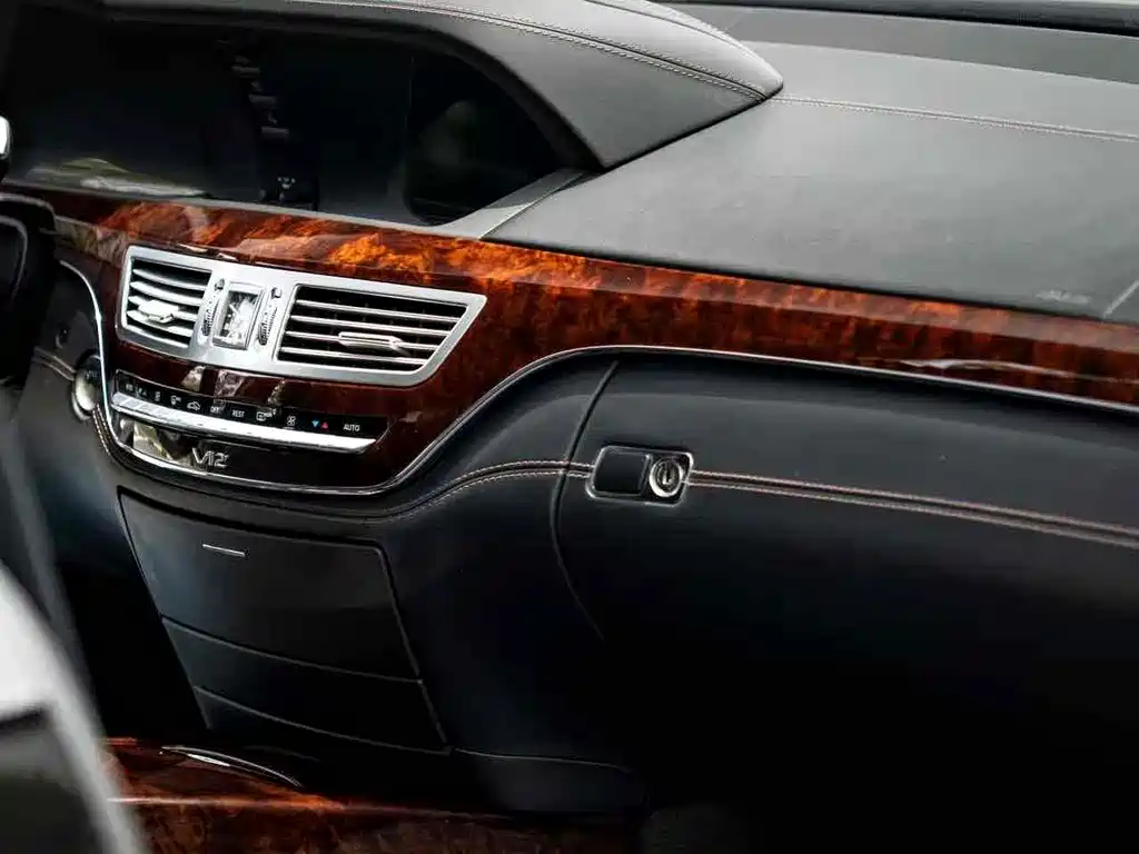 Mercedes-Benz S-Class AMG 2011 — фото 18