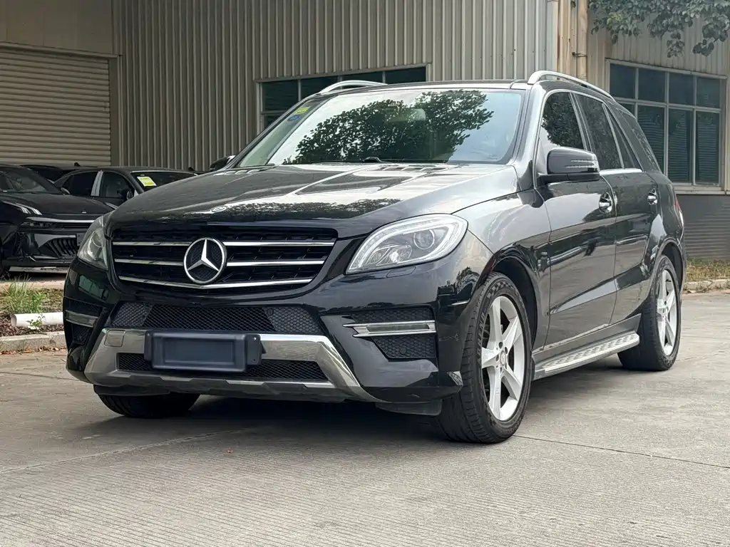 Mercedes-Benz M-Class 2015