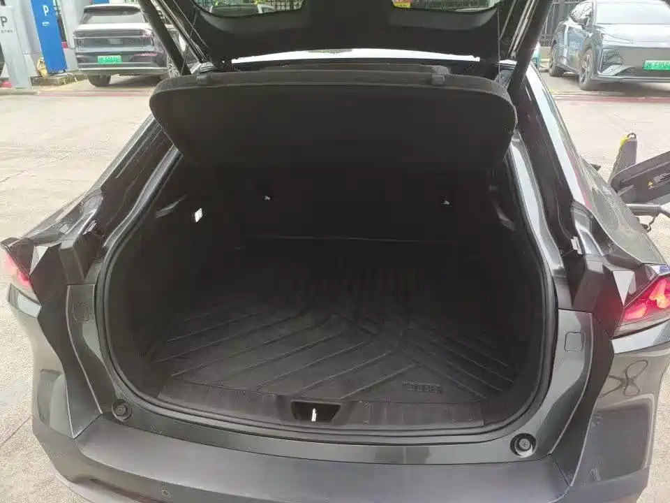 Deepal L07 2025 — фото 8