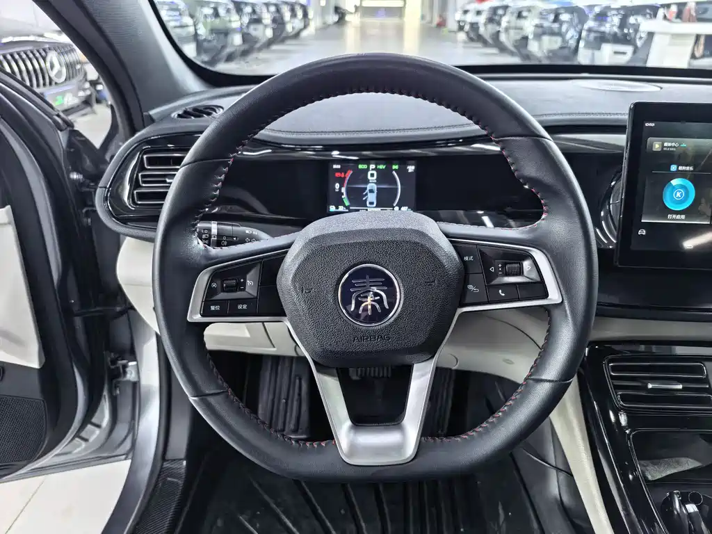 BYD Qin PLUS 2022 — фото 9