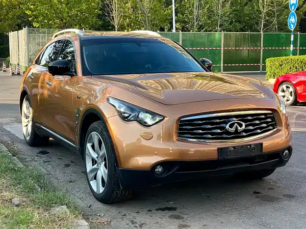 Infiniti FX 2012