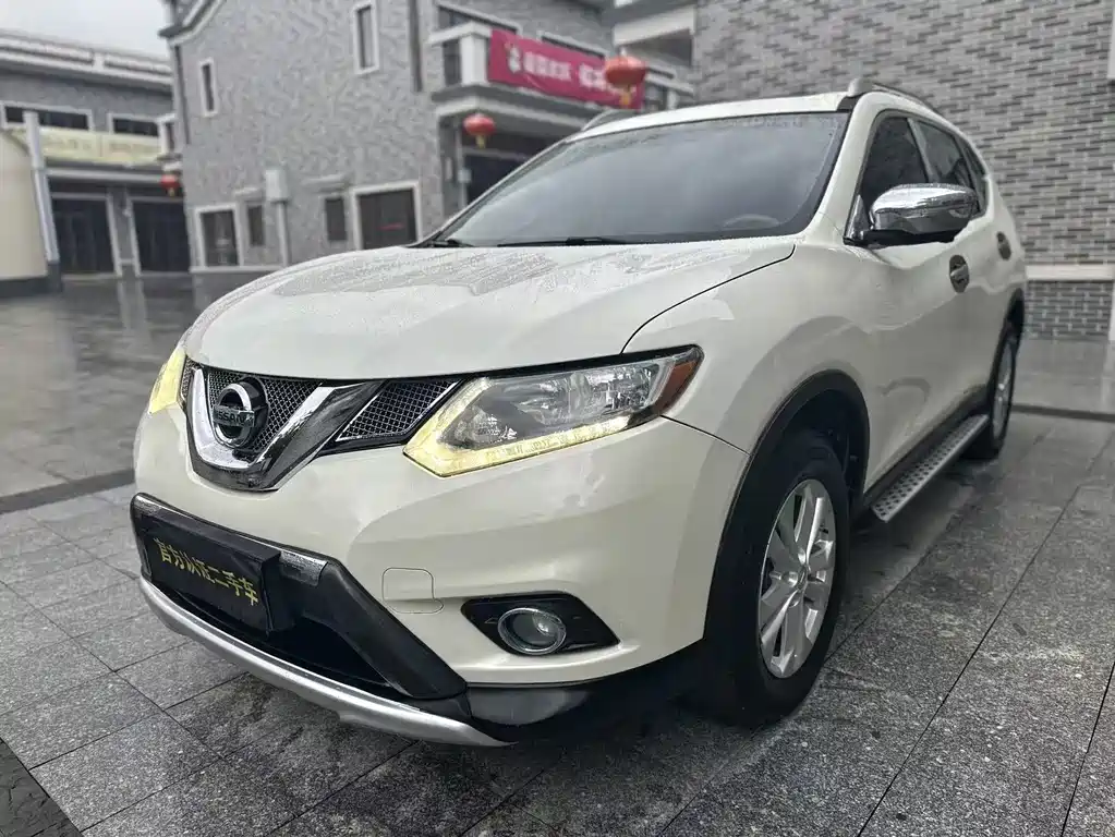 Nissan X-Trail 2015 — фото 1